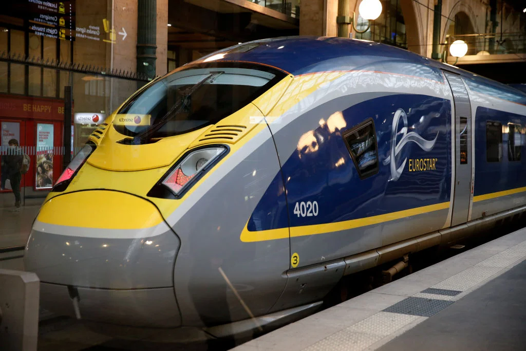 Traveling from London to Paris on the Eurostar: What I Learned & What I’d do Differently